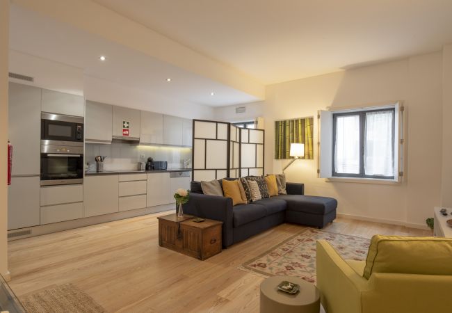Apartment in Lisbon - Prestige Palace Apartment (C37)