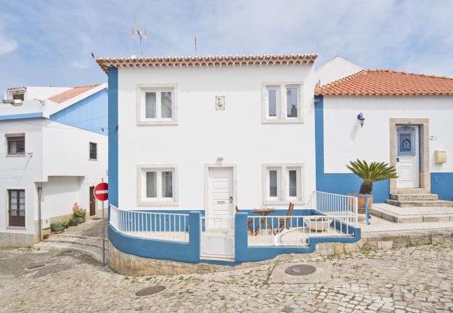 House in Ericeira - Ericeira Typical Apartment (C69)