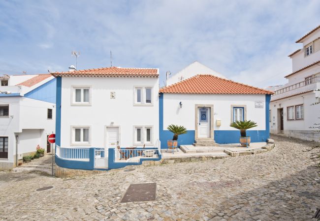House in Ericeira - Ericeira Typical Apartment (C69)
