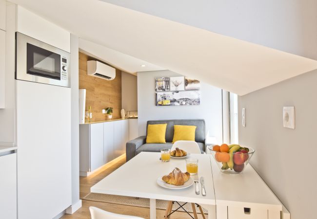 Apartment in Lisbon - BmyGuest Bruno's 36 Exclusive Apart VII (C102)